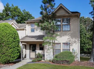 608 Begonia Ct, Jackson, NJ 08527