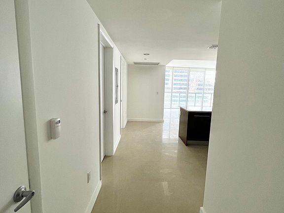 4th image of 495 Brickell Ave APT 3210