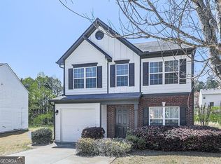 9452 Lakeview Rd, Union City, GA 30291