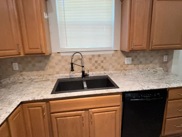 2604 Elkhart St — Photo 11