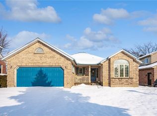 17 Bonniewood Dr #5, Mapleton, ON N0G1P0