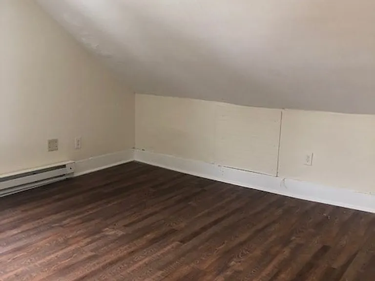 80 Brown St — Photo 6