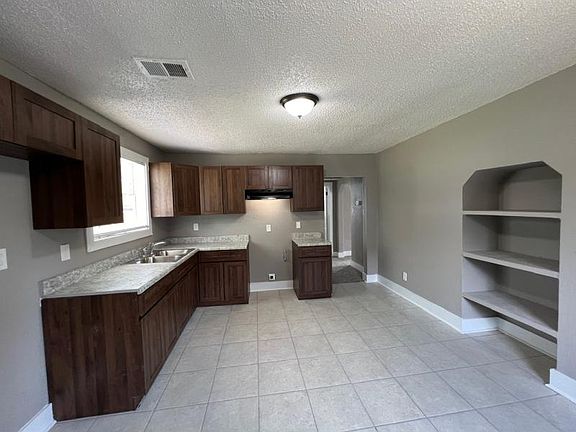 3rd image of 4062 Wales Ave