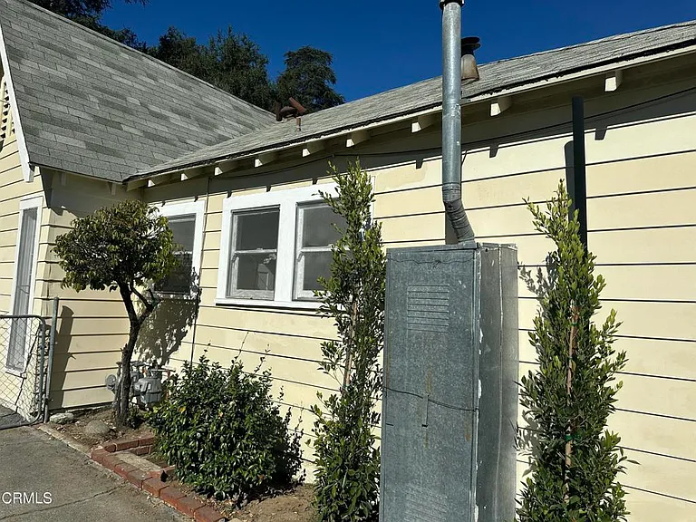 2122 Navarro Ave — Photo 34