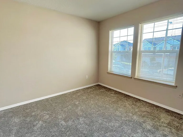 8516 NE Knott St — Photo 11