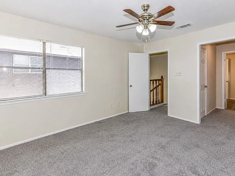 1224 Westway Cir — Photo 10