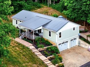 19446 N Douglas Rd, Marshall, IL 62441