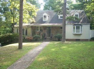 1735 Dairy Rd, Charlottesville, VA 22903