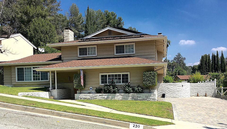 1st image of 230 Los Laureles St