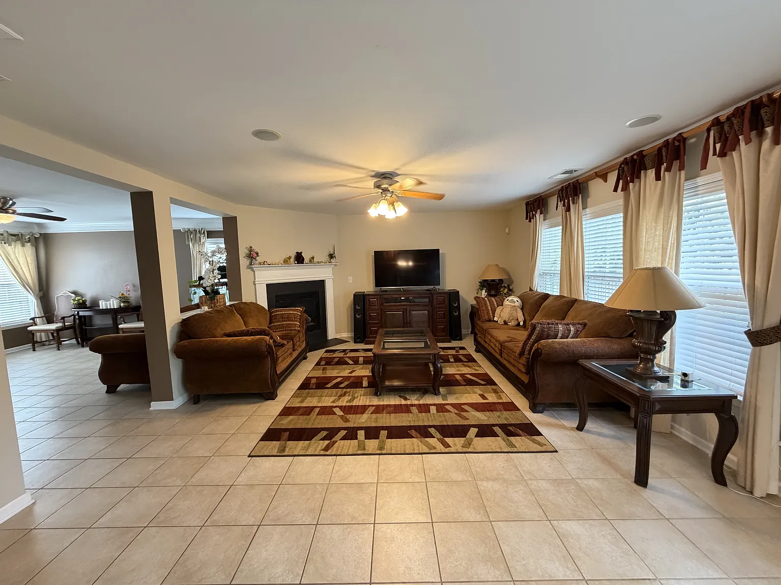 10400 Glenburn Lane - 1 — Photo 2