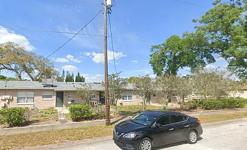 499 Ruffel St Photo 1