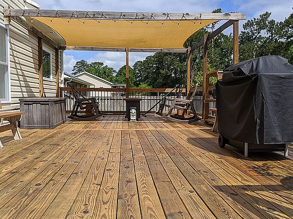 close up of back deck 1