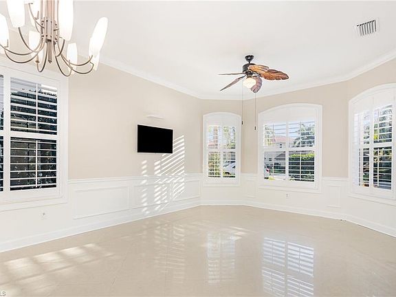 3rd image of 13874 Sorano Ct