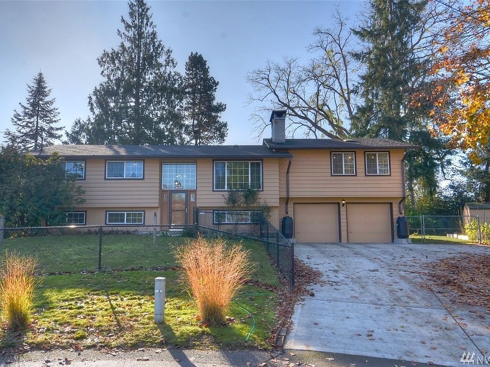 1st image of 2223 Cypress Pl SE