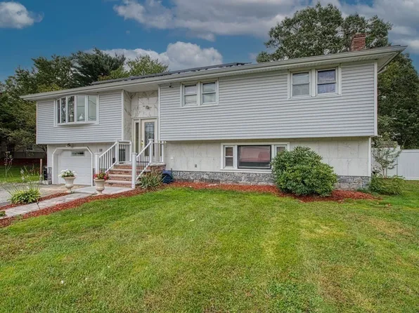 118 Rockland Dr, Brockton, MA 02301