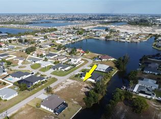 1420 NW 2nd Ter, Cape Coral, FL 33993