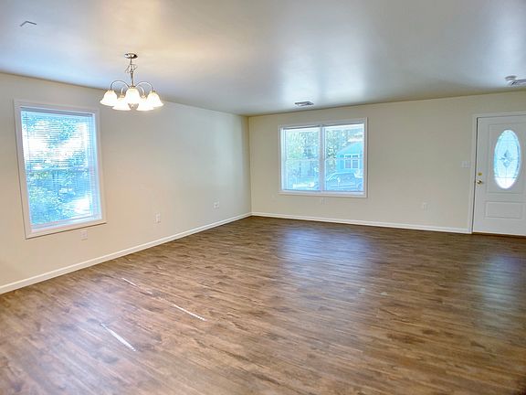 5th image of 112 Driftwood Dr