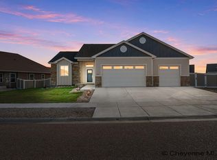 2225 Blue Norther Ln, Cheyenne, WY 82007