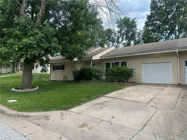 508 Corral Dr, Belton, MO 64012