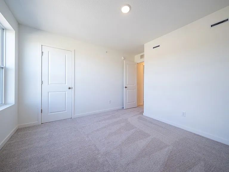10429 Ithaca Ln N — Photo 19