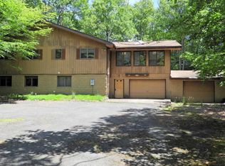 3035 Briarwood Dr, Tobyhanna, PA