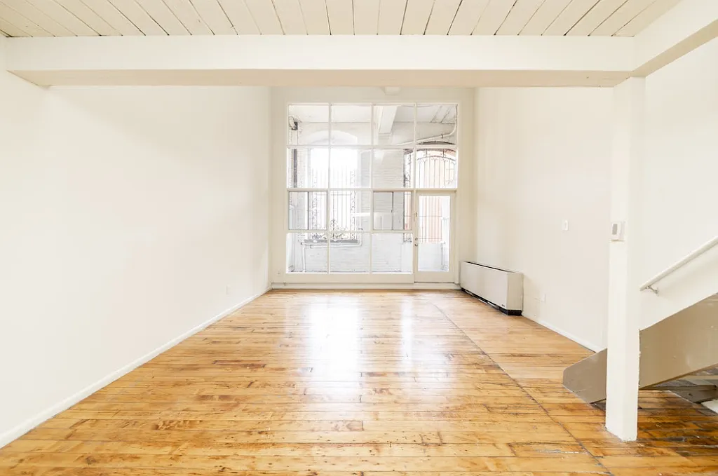 Juniper East — Photo 2