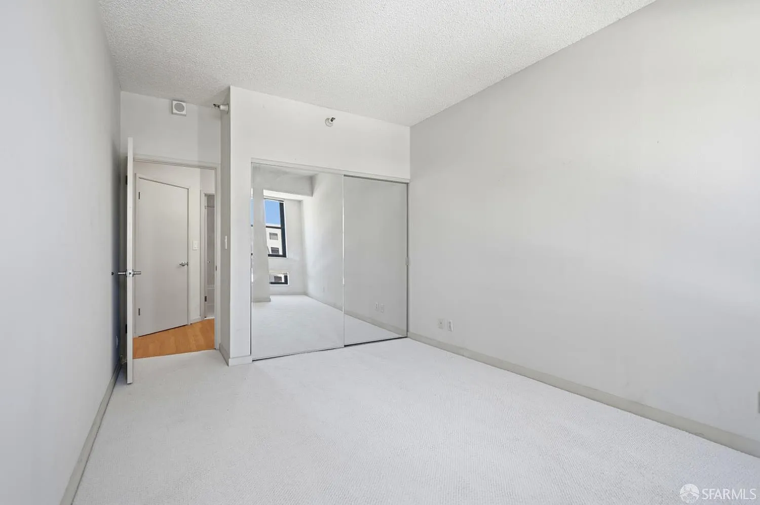 1 Daniel Burnham Ct APT 1018 - Photo 12