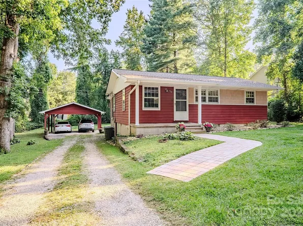 722 9th Ave W, Hendersonville, NC 28791