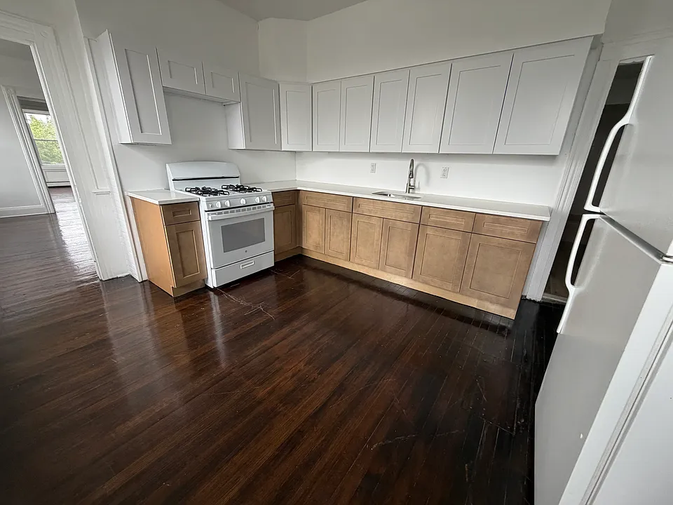 30-32 Geneva St #3
