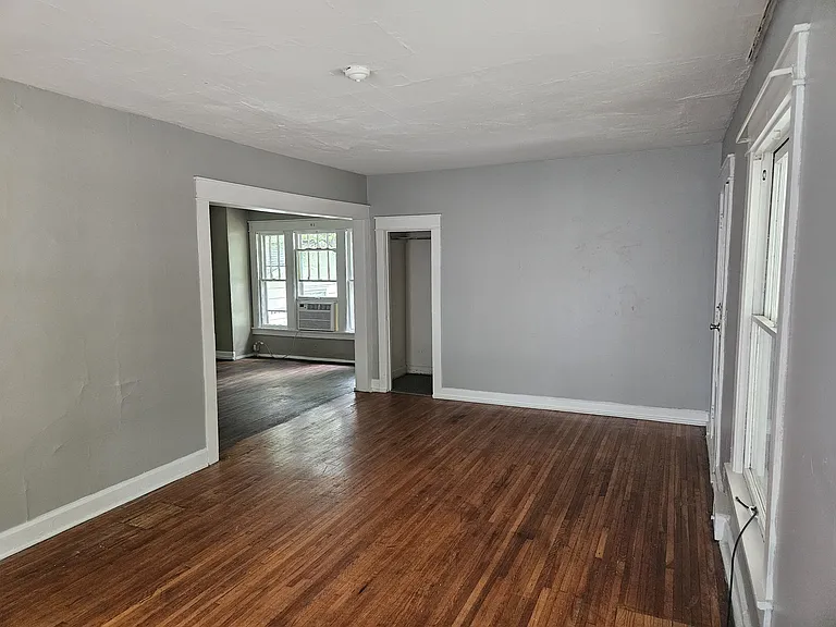 610 S Washington St #A — Photo 3