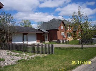 556 E Main St, Perham, MN 56573