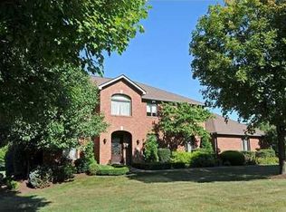 37 Indian Fields Trl, Lower Burrell, PA 15068