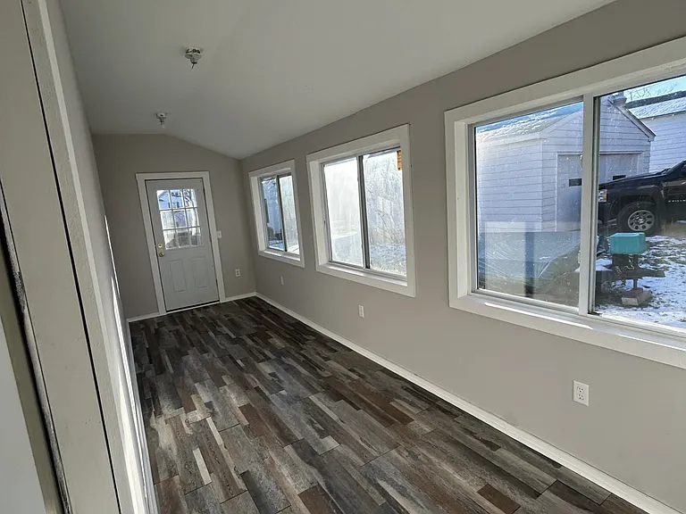 427 N Liberty St — Photo 6