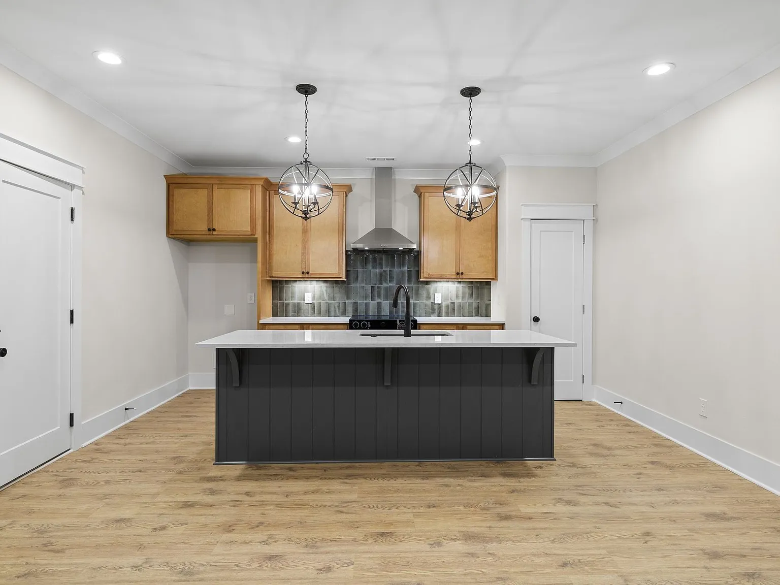 3 bed, 1781 sqft, $2,550 — Photo 2