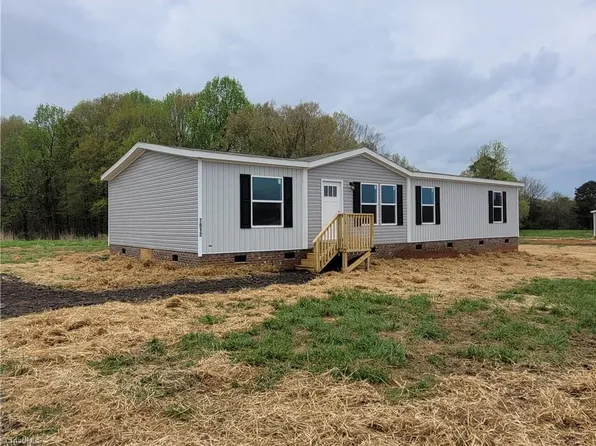 7012 Brooksdale Rd, Staley, NC 27355