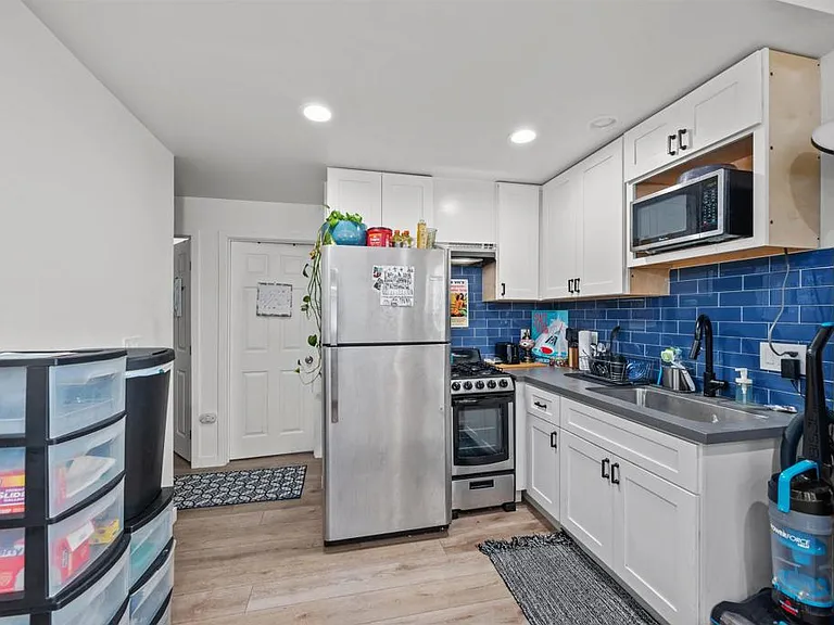 5371 Saxon St — Photo 2