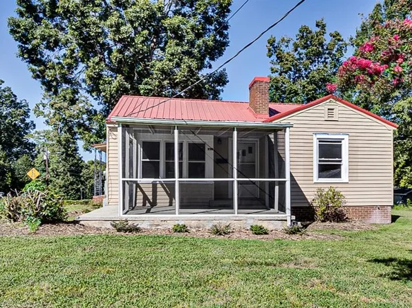 950 Cliff Rd, Asheboro, NC 27203