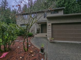 136 Harbor View Dr, Bellingham, WA 98229