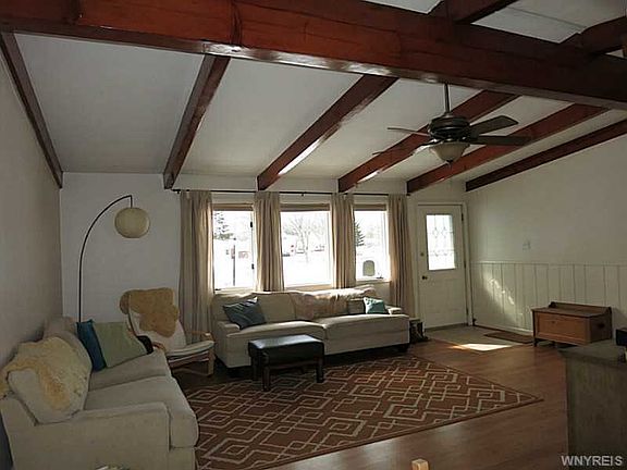 3rd image of 99 Riverdale Dr