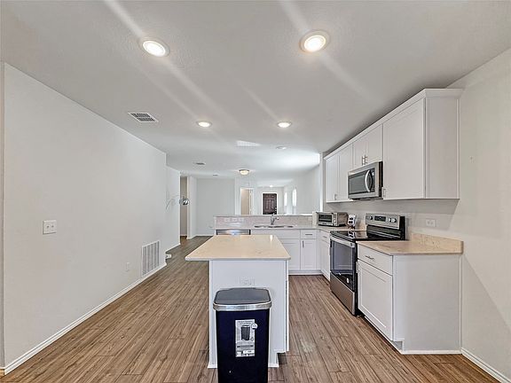 5th image of 2109 Berman Dr