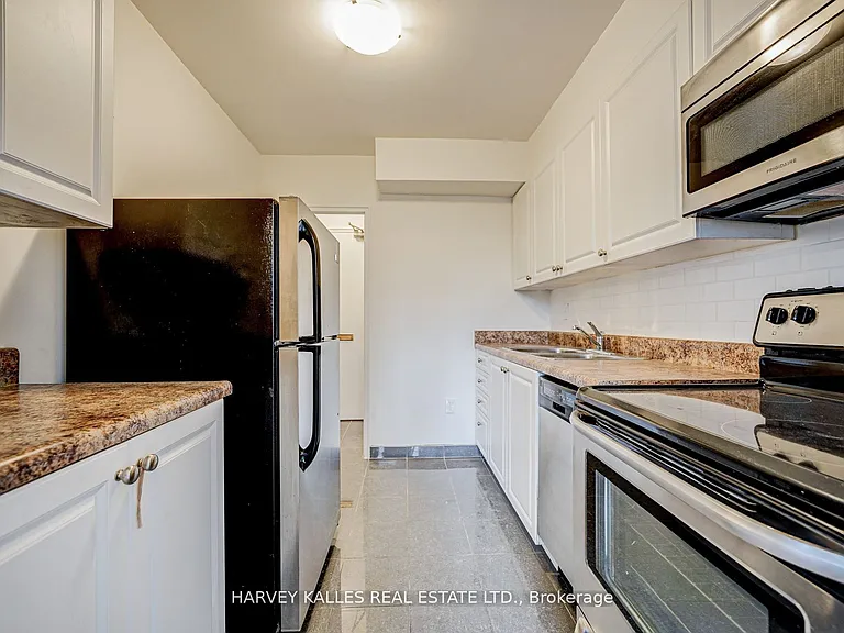 133 Erskine Ave #101 — Photo 7