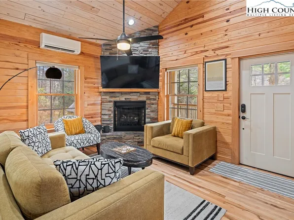 1333 Park Vista Road, West Jefferson, NC 28694