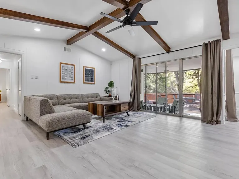 1656 Russell Glen Ln — Photo 11