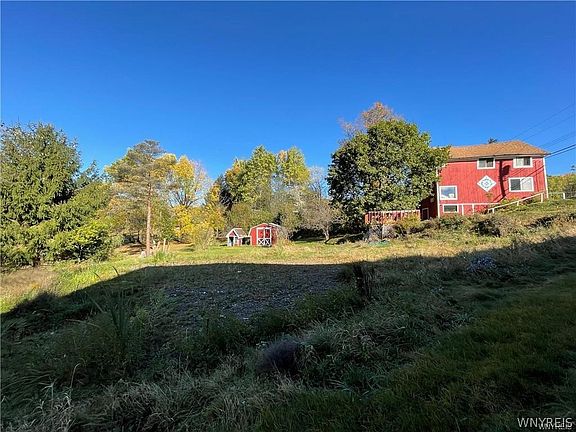 3rd image of 9954 Vermont Hill Rd