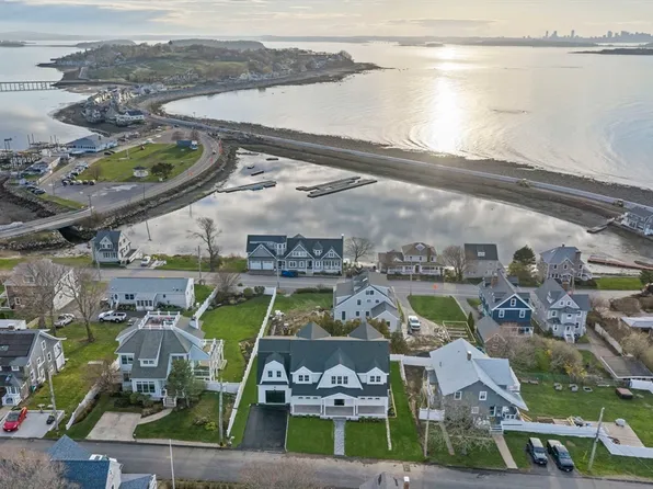 15 Glover Ave, Hull, MA 02045