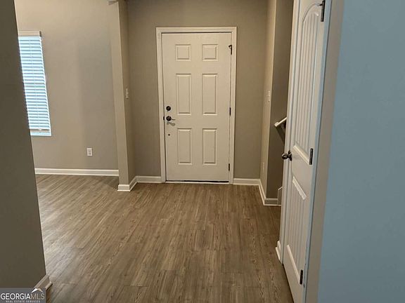 3rd image of 940 Fellowship Rd