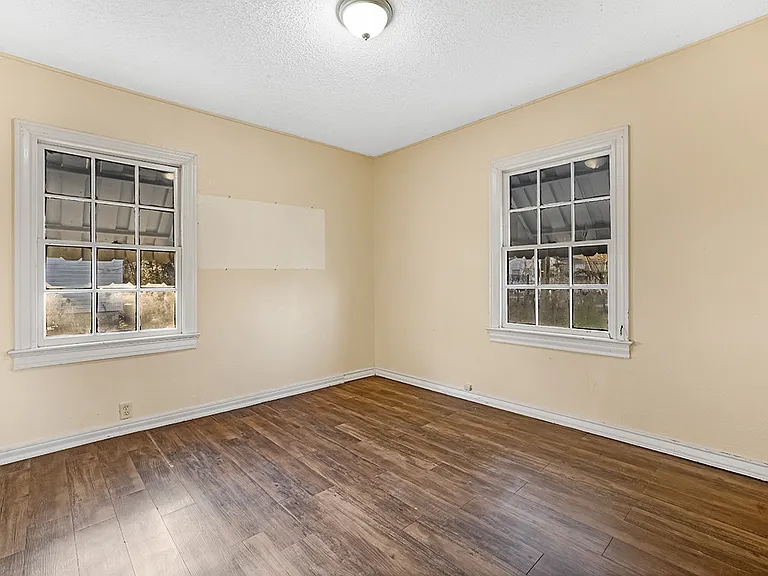 733 Arizona Ave — Photo 5