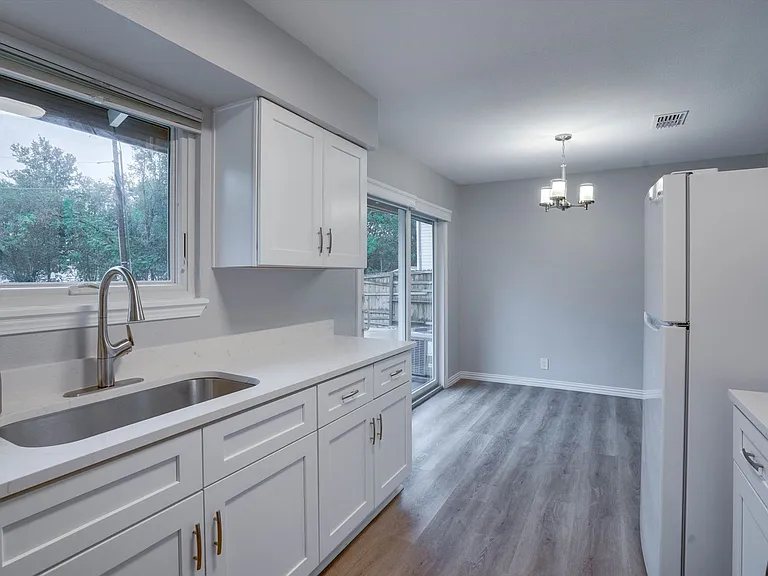 600 Bramble Dr — Photo 5