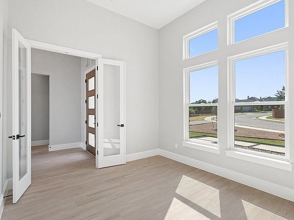 4th image of 308 Axis Loop