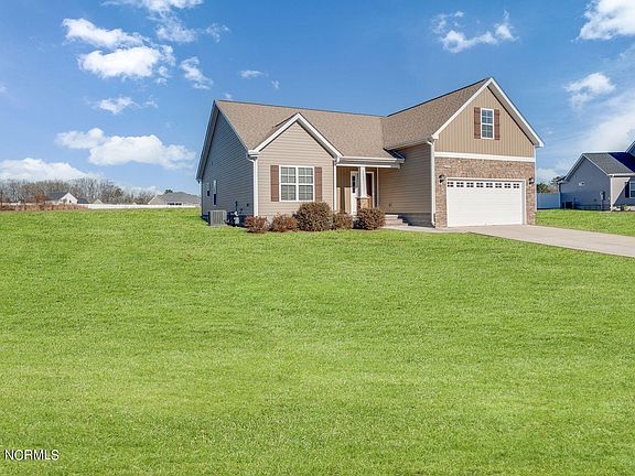 2nd image of 3053 Lucas Court